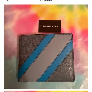 Michael kors wallet